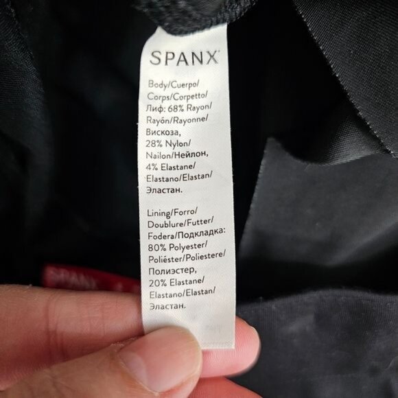 SPANX Black High Waisted Cropped Capri Fitted Shapewear Leggings Small Petite - Picture 5 of 11